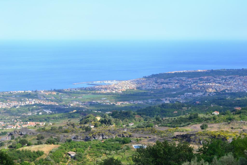 Villa Seacily Etna House à Piedimonte Etneo Chambre photo